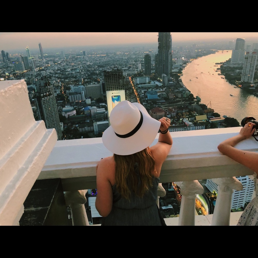 Meet your Posher, Molly